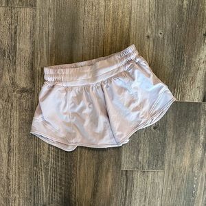 Lululemon Hotty Hot 2.5” Light purple